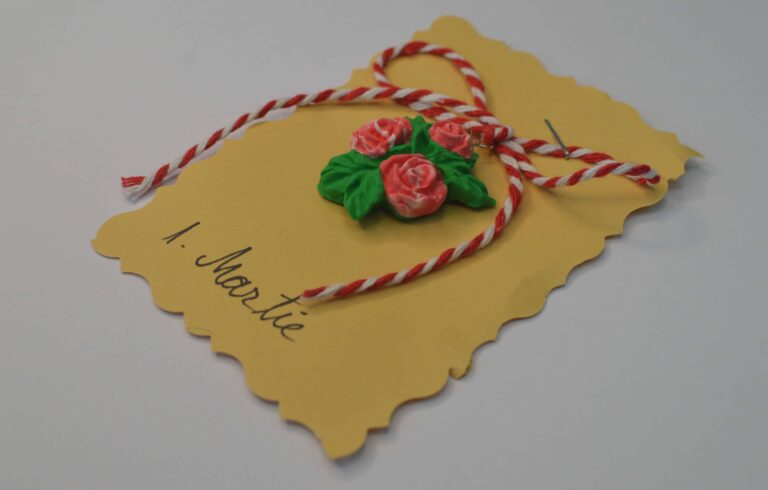 Mărțișor ”buchet de flori”